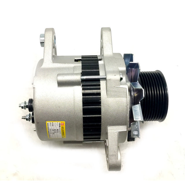 Passend für Komatsu Bagger PC120-6 PC130-6 Motor S4D102E Lichtmaschine 600-861-3111