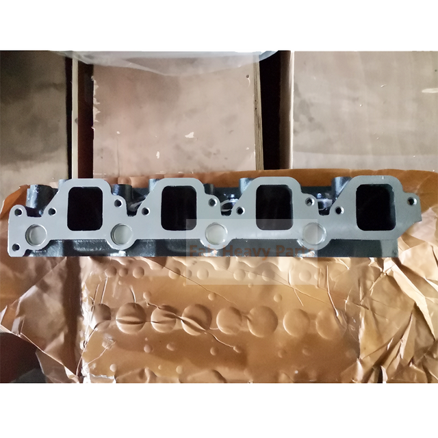 Engine QD32 Complete Cylinder Head with Valves for Nissan Atlas Cabstar Caravan Cedric Datsun Elgrand