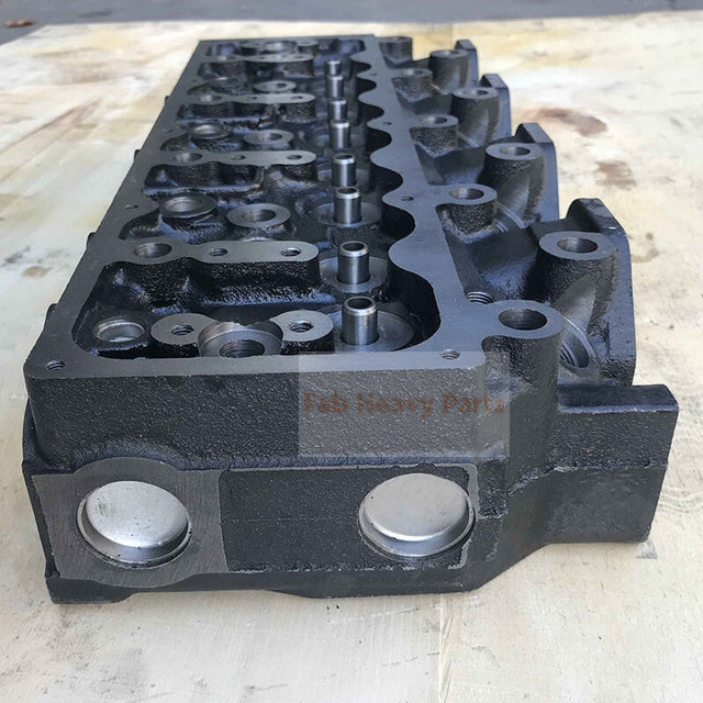 Engine TD23 Complete Cylinder Head with Valves for Nissan Atlas TF22